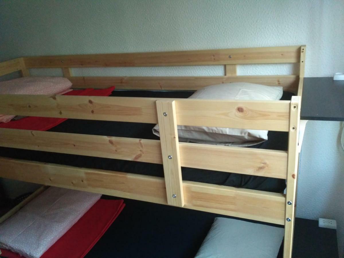 Mystery Shack Hostel Лимасол Екстериор снимка